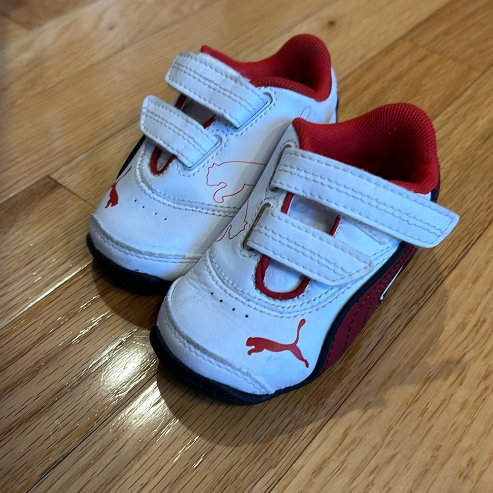 Puma tennis shoes baby / new walker size 4
